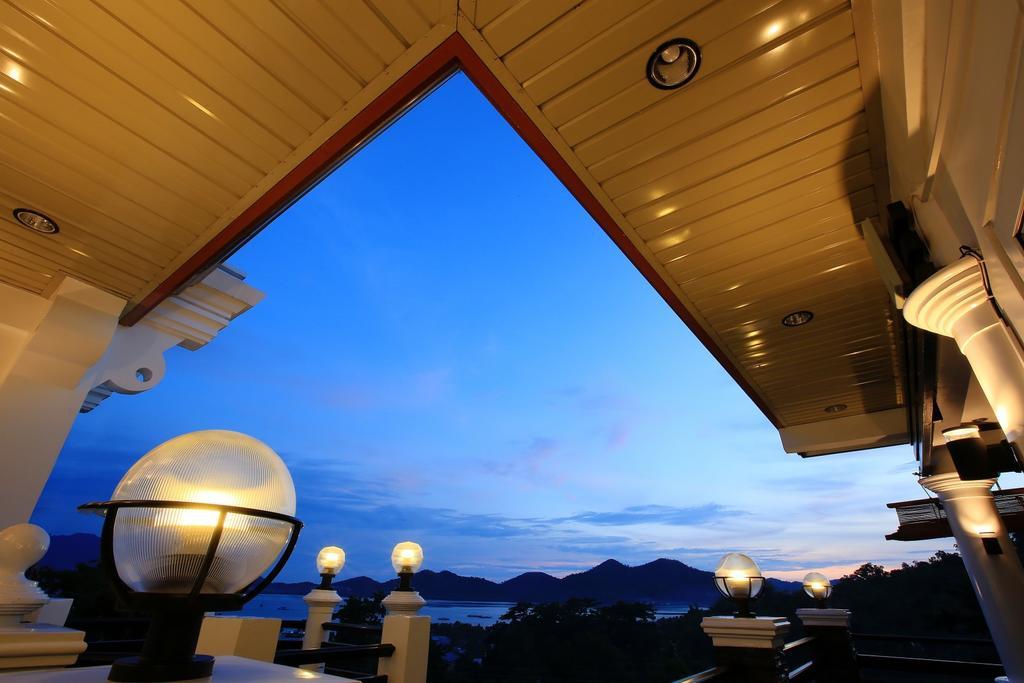 Bed and Breakfast Coron Bancuang Mansion Exterior foto