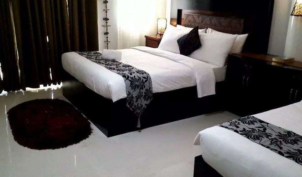 Bed and Breakfast Coron Bancuang Mansion Exterior foto