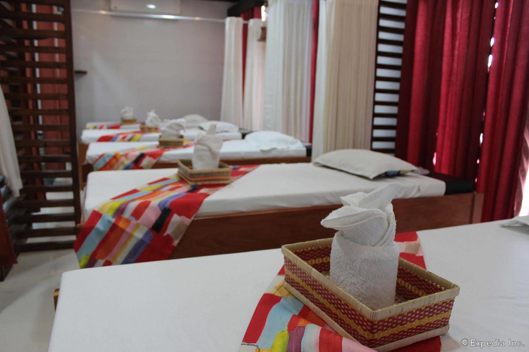 Bed and Breakfast Coron Bancuang Mansion Exterior foto